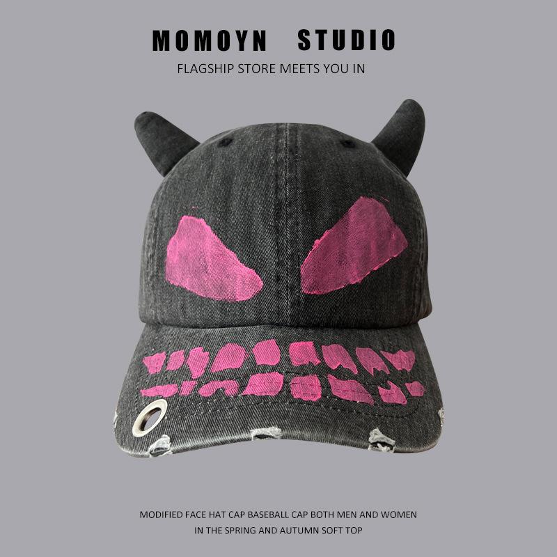 Japanese-style niche y2k Wasteland-style little devil horn hand-painted ripped baseball cap, street style unisex duckbill hat, trendy Adjustable