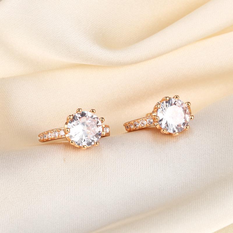 Douyin Popular Small Exquisite Flash Diamond Stud Earrings Niche Design Earrings Earrings Wholesale