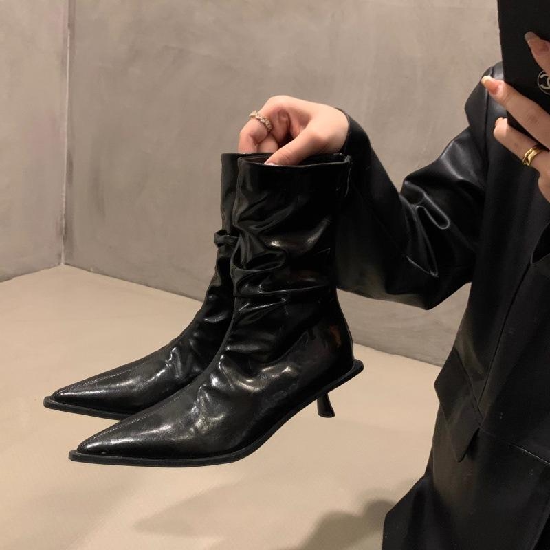French temperament high-heeled thin short boots women's shoes 2025 new brown autumn and winter pointed stiletto boots small naked boots