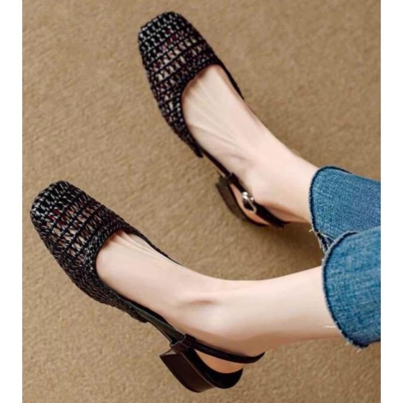 

Модные новые универсальные однотонные летние сандалии Женские туфли с острым носком Туфли с закрытым носком Модные полые туфли на высоком каблуке Женские сандалии 40 чёрный