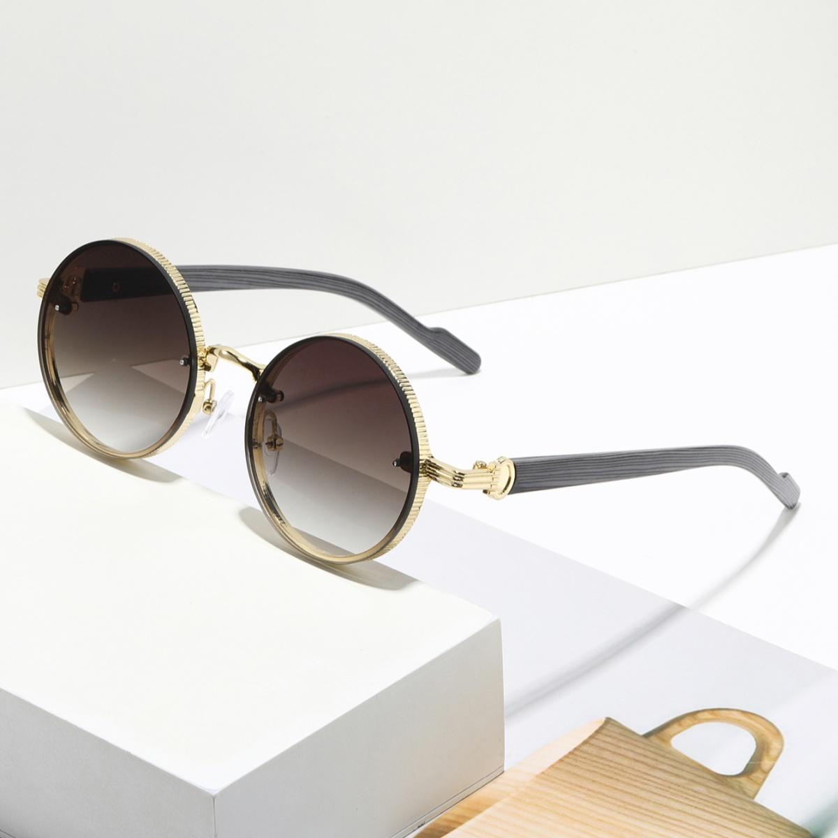 

1pc European and American style men s and women s fashionable sunglasses trend versatile summer sun shading and UV protection li