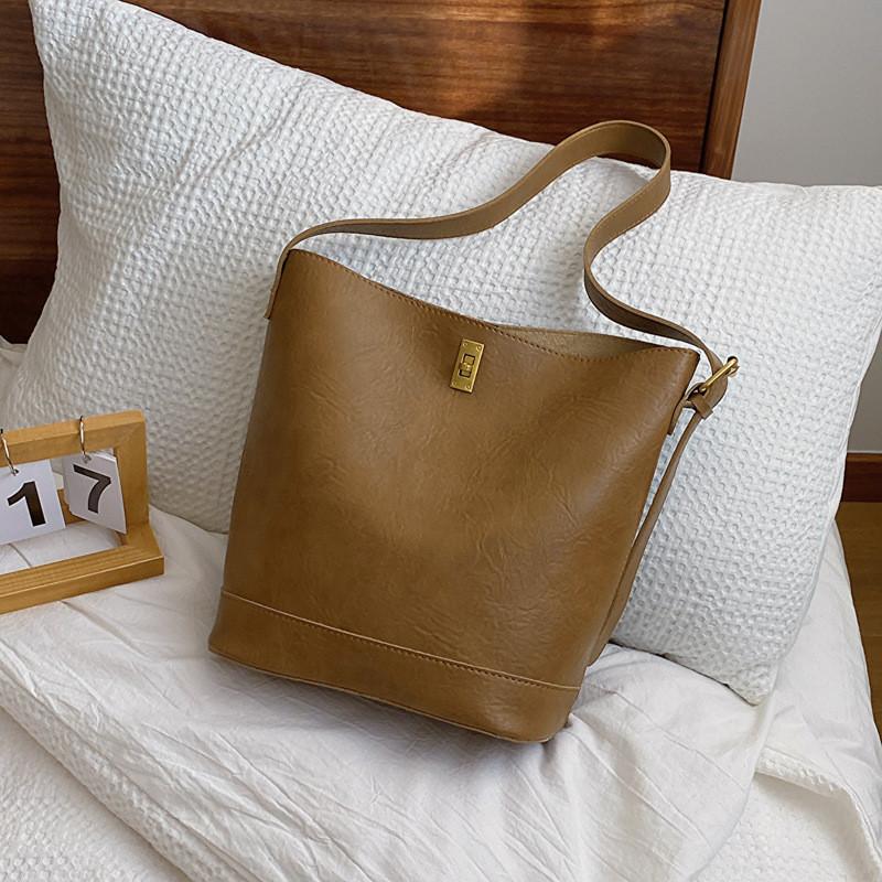 Fashionable Premium Handheld Purse Women 2023 New Retro Leisure Barrel Bag Commuter Shoulder Bag хаки