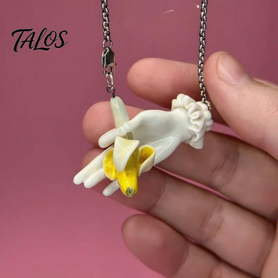 Funny Banana Necklace Pendant Necklace, Resin Hand-Sculpted Cute Humorous Jewelry Gift Lifelike Fruit Jewelry, Creative for Men Women