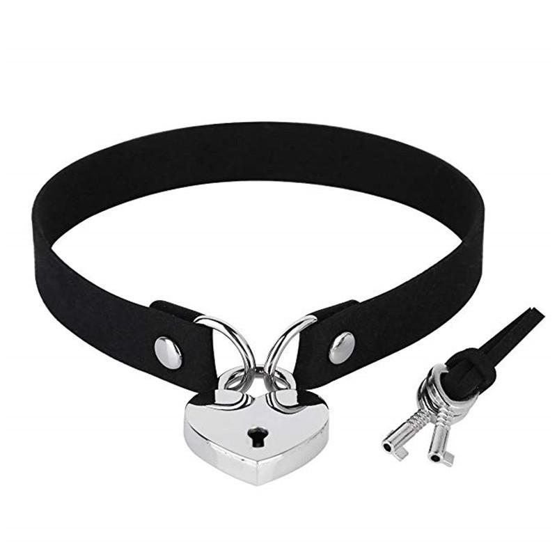 Harajuku Punk Rock Gothic Choker Necklace Women Sexy PU Leather Heart Lock Key Spike Collar Chocker Gothic Cosplay Accessories