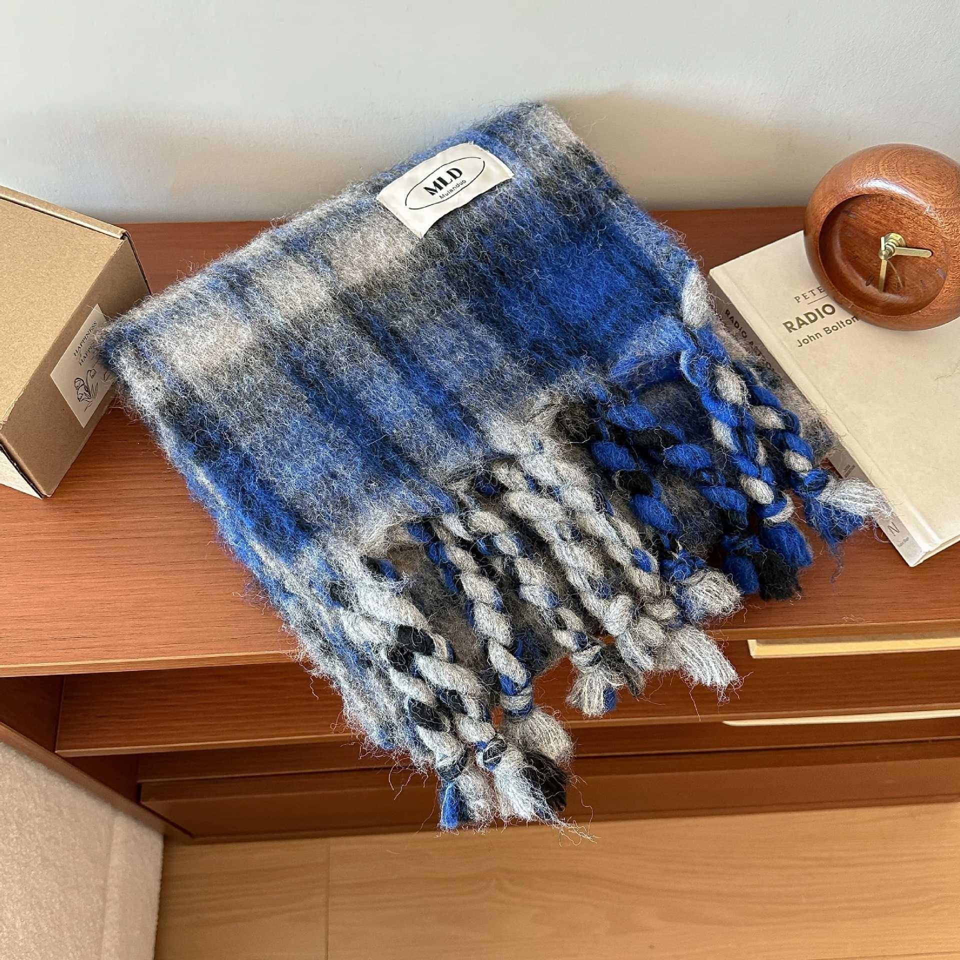 

Women s Elongated and Thickened Autumn and Winter Warm Fashion Shawl Scarf 200*28+15*2
