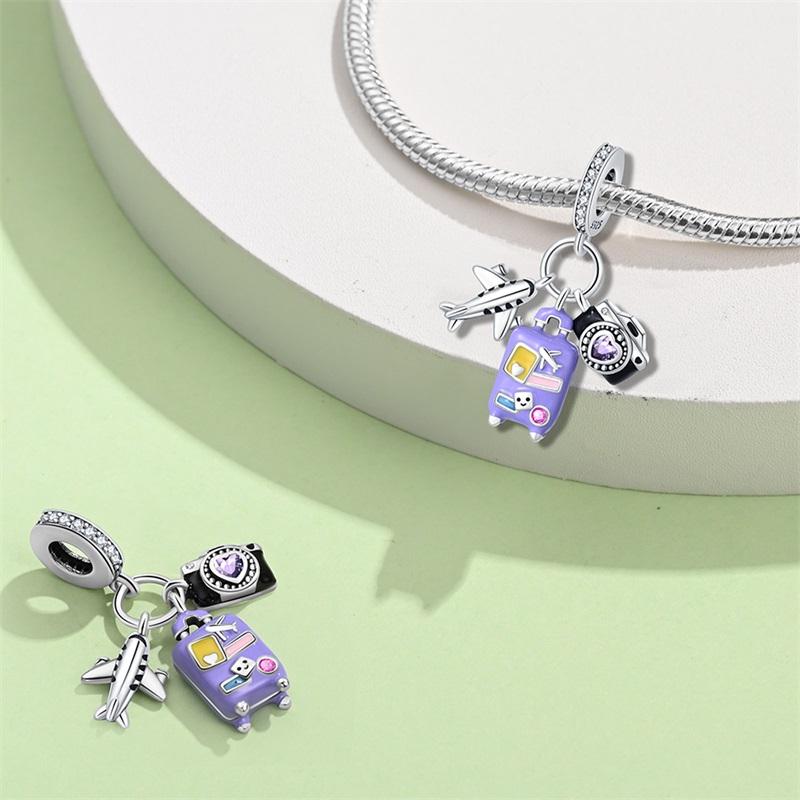 Airplane Luggage Passport Three Piece Set Pendant Charm Beads Fits Bracelets Bangle Necklace Keychain Women Luxury Jewelry