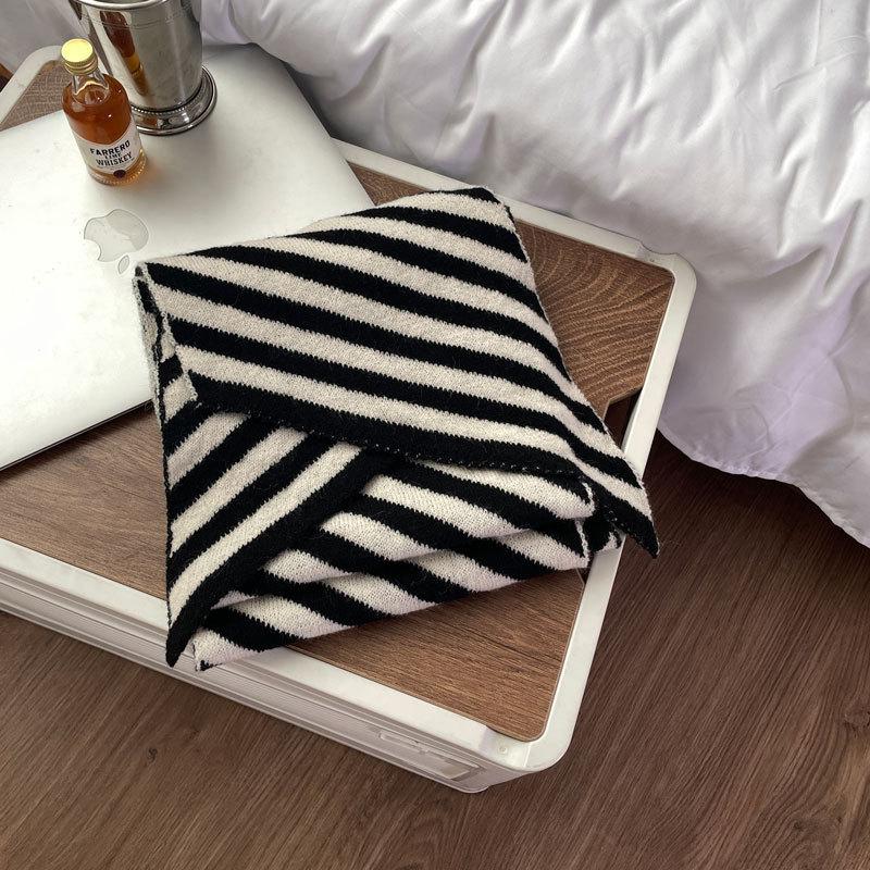 

[Recommended By The Owner Of Small Sweet Potato Bo] Korea Exports A Wool Oblique Striped Scarf Korean Winter New Version Of Couple Men