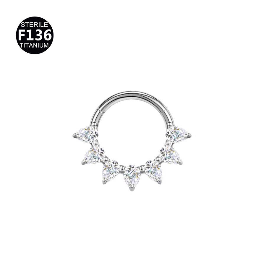 Anello in Lega di Titanio G23 2024 con Frange Intagliate per Naso e Orecchio - Gioiello Piercing Raffinato