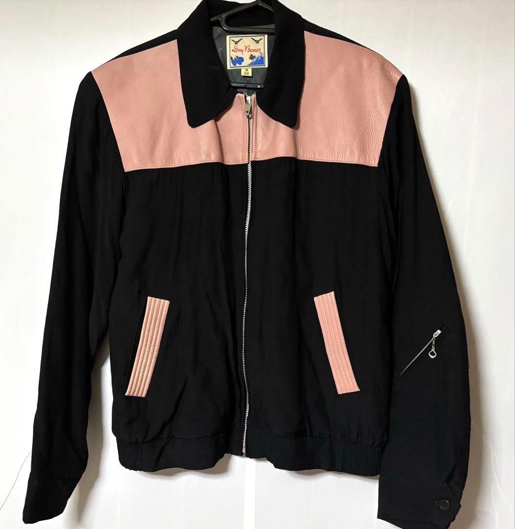 

[USED] Dry Bones Gabardine Jacket, Size M, Black Pink