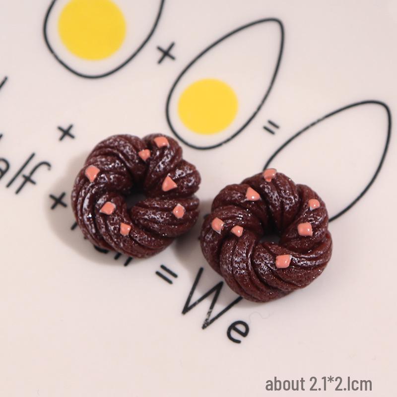 Miniature Cream Bread Simulation Toy Cake: DIY Resin Accessories for Children's Pretend Play and Handmade Projects.