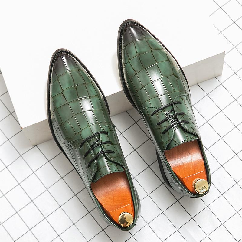 Men's Large Size Stone Pattern Leather Brogue Shoes - Formal & Casual British Style for Weddings & Business