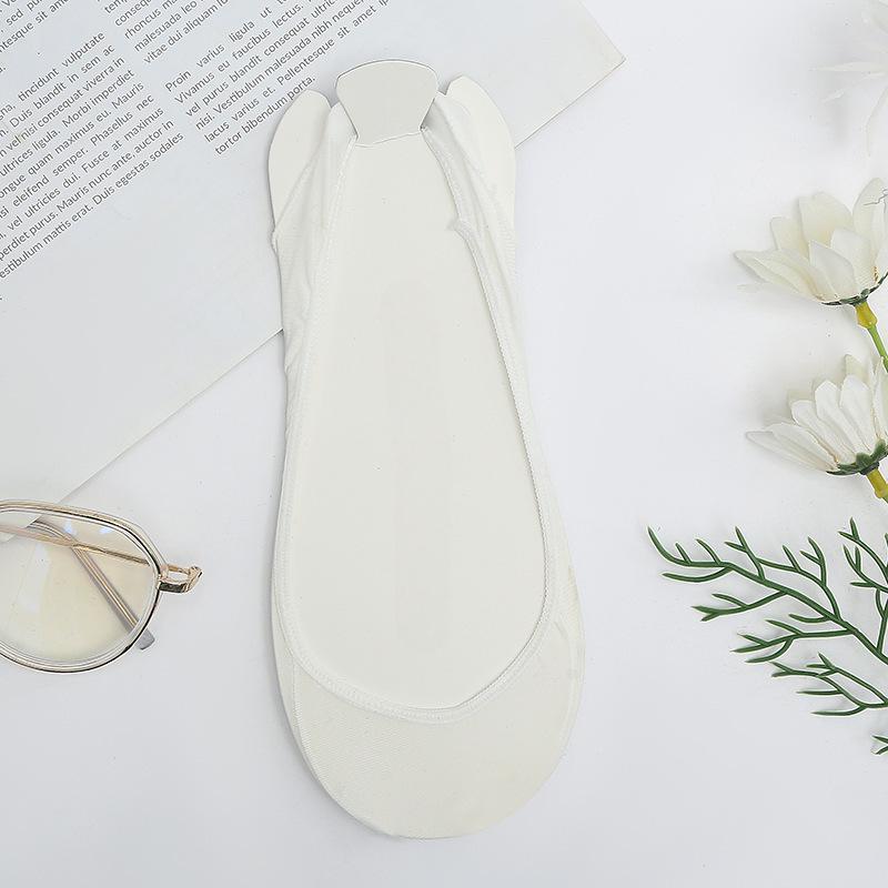Women Ultra Thin Invisible Socks with Thickened Forefoot Pads Shallow Mouth Non Slip Socks for High Heel Girls