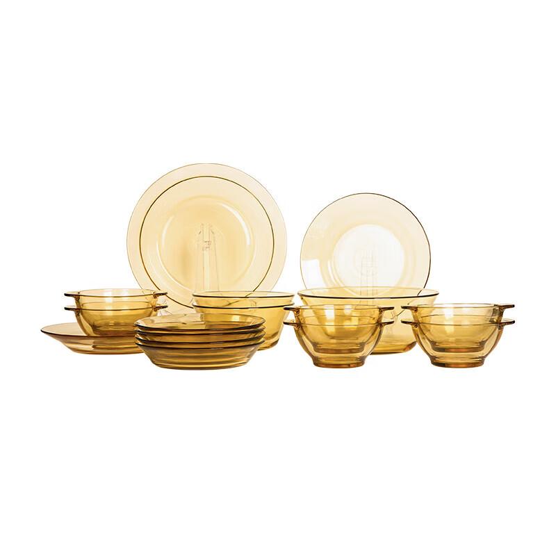PYREX Shiny Crystal 16-Piece Glass Dinnerware Set