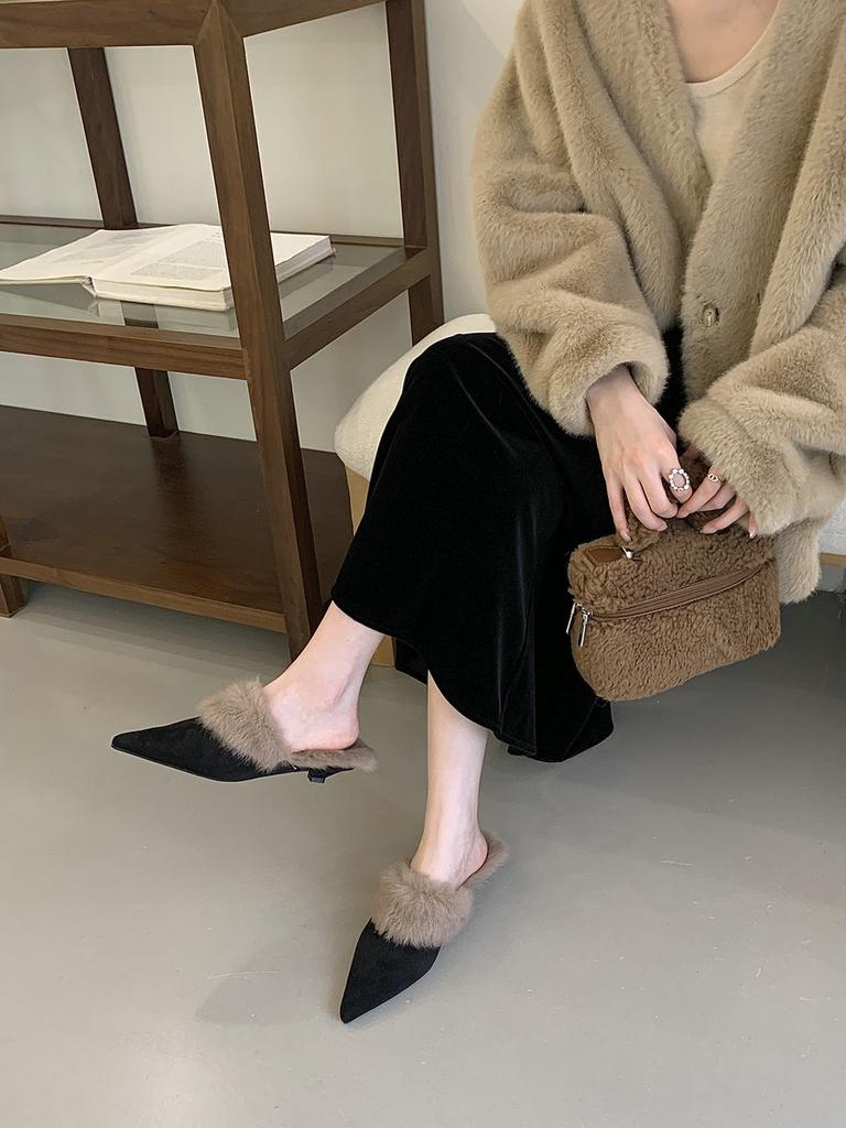 2025 Autumn and Winter New Kitten with Pointed Head Fluffy Half Slippers Outside Wearing Bag Head Real Hair Short with Mueller Bag Head Drag