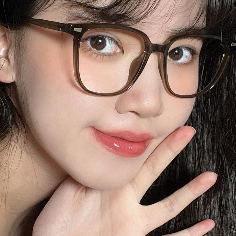 Blue Light Blocking Glasses Women Men High Quality Square Decoration Eyewear Daily Leisure Female Male Fashion Glasses