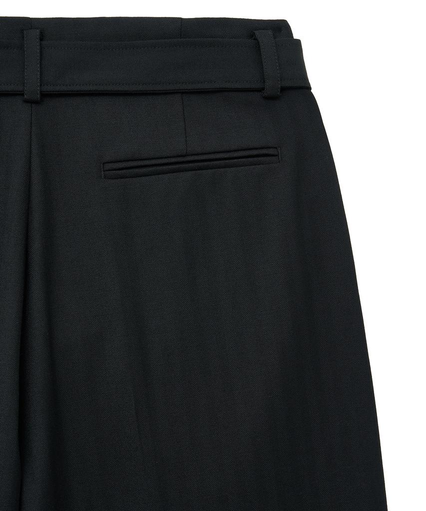 NOIRER FOR WOMAN Belted Pocket Wide Slacks (Black)