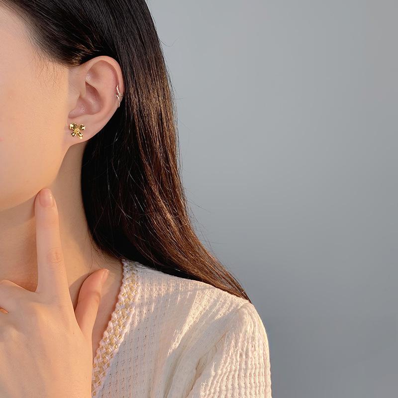 Boucles d'oreilles Gardenia fraîches pour femmes avec un design haut de gamme élégant et luxueux Boucles d'oreilles