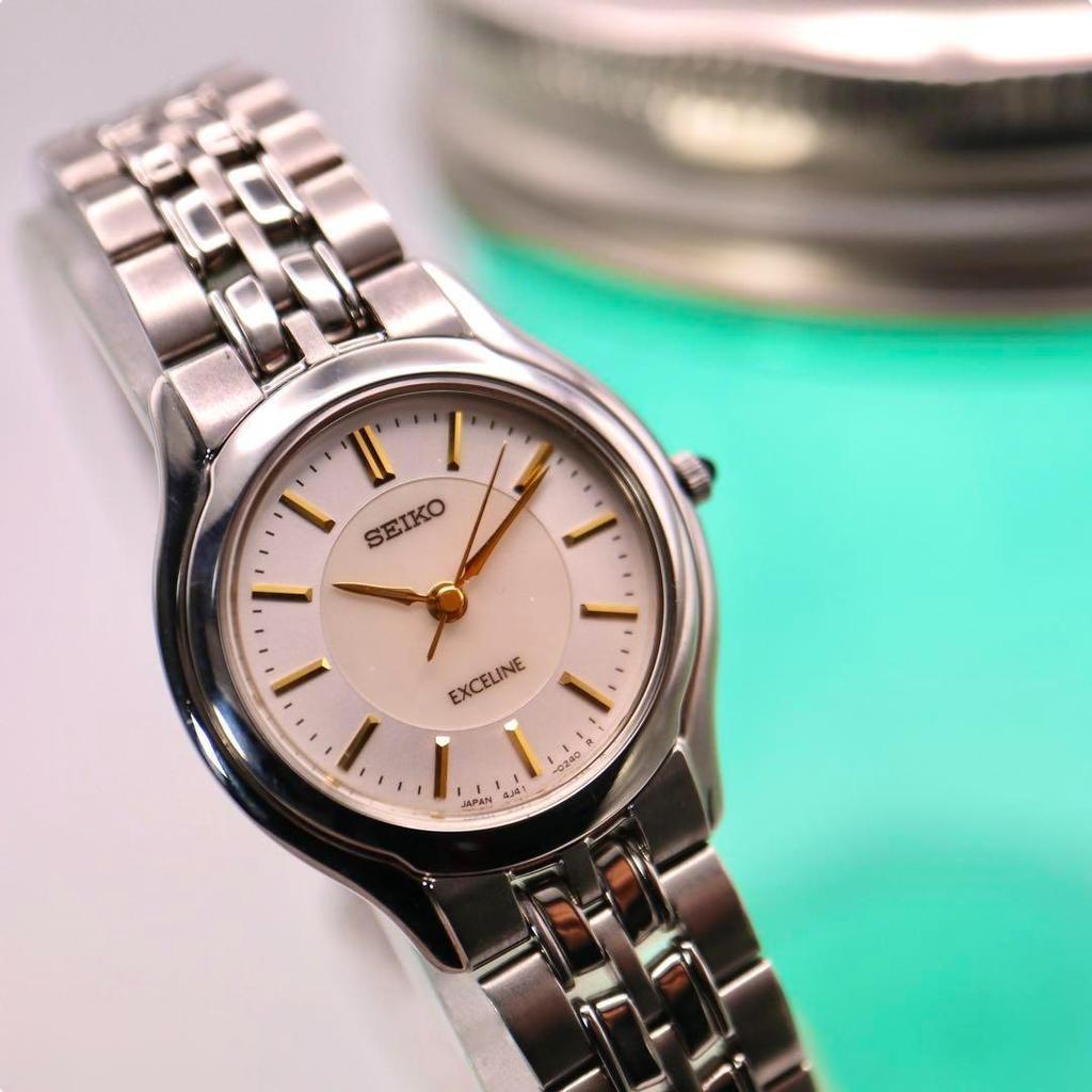 [USED] SEIKO Shell Dial Exceline Women's Watch 1291