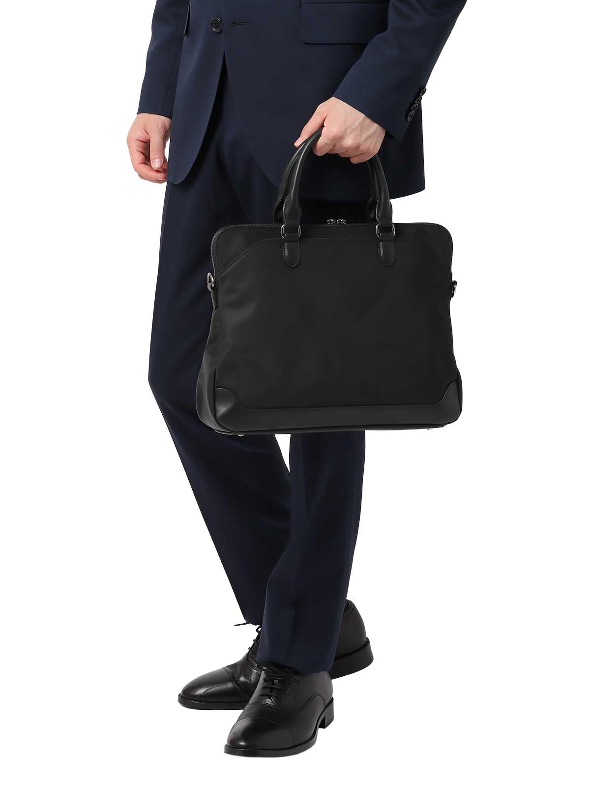 

Slim briefcase Water-repellent High-density nylon