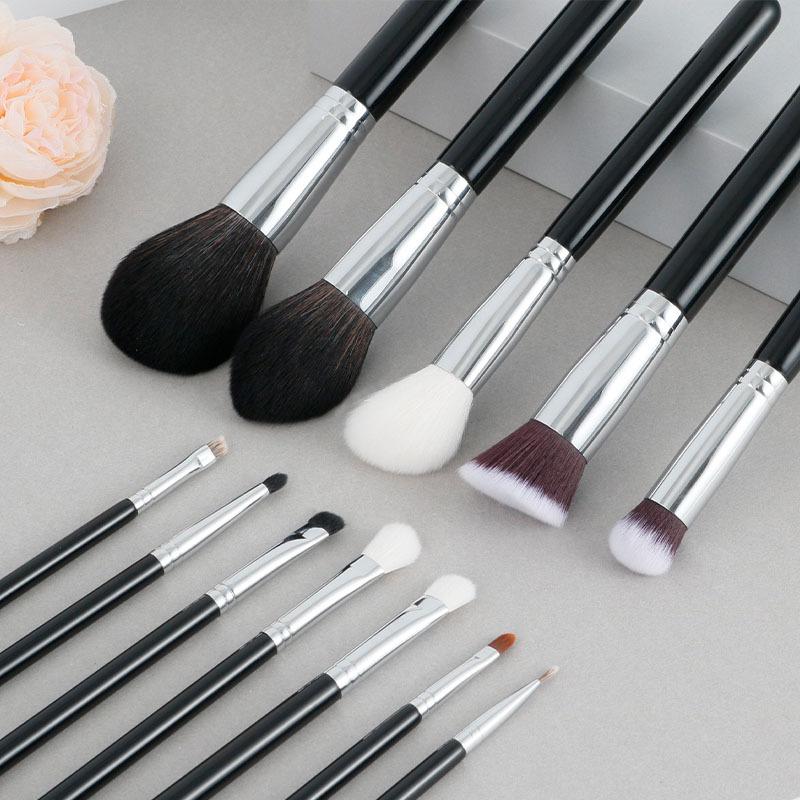 Foundation Brush, Loose Powder Brush, Eye Shadow Brush, 12 Makeup Brushes, Loose Powder Brush, Eye Brush, Blusher, Concealer Brush, Makeup Brush