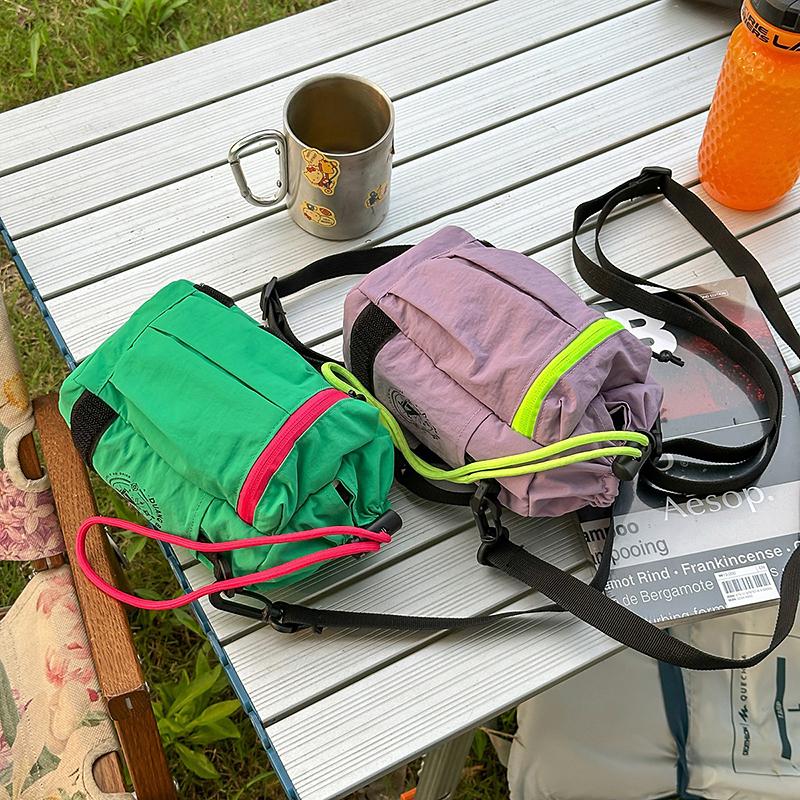 

Contrast Color Outdoor Sports Mobile Phone Bag Men s Small Bag Women s Lightweight Travel Shoulder Bag зелений