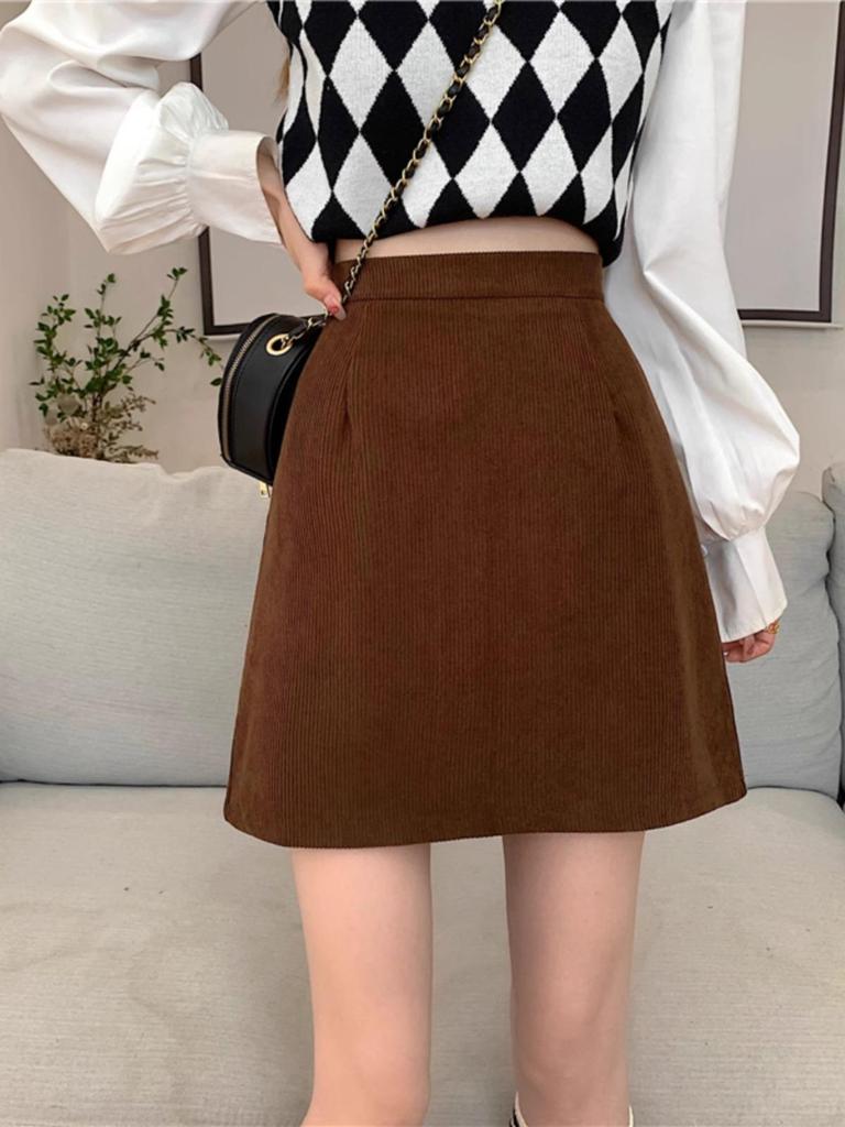 Women's High-Waist Corduroy Skirt - Slimming Petite Korean Style for Autumn/Winter