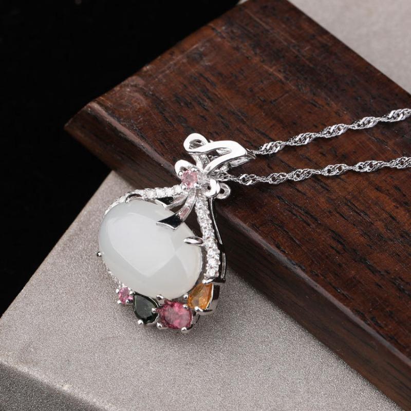 

Антикварный костюм Хана в национальном стиле, нефритовое ожерелье из стерлингового серебра 925 пробы, сумка для благословения, инкрустированная турмалином, подвеска из нефрита Хотан