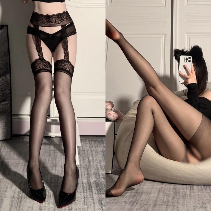 Sexy Underwear, Sexy Lace Suspenders, Integrated Stockings, Seductive Splicing with Feet, Free Stockings, Pure Passion