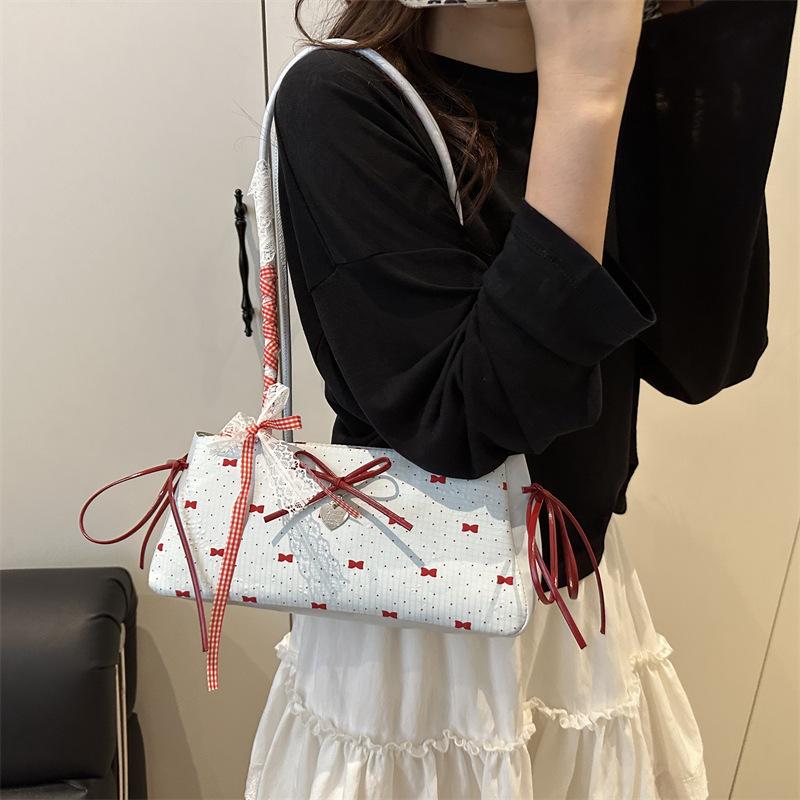 Summer Popular Pleated Bag Large Capacity 2025 New Versatile Casual Shoulder Bag Commuter Handbag Women