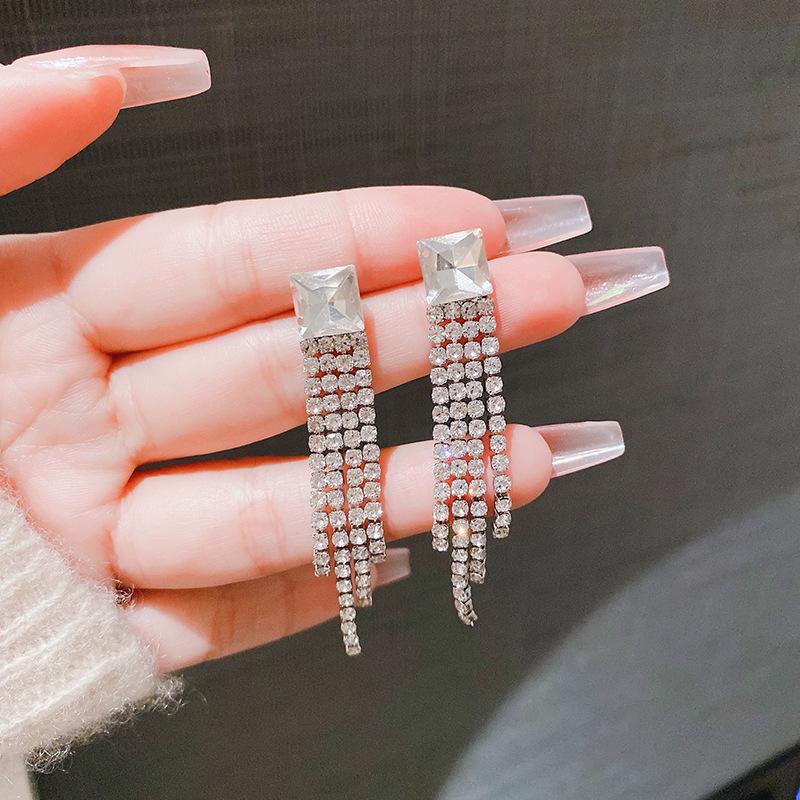 New French High-end Zircon Stud Earrings Long Tassel Exaggerated Earrings Temperament High-end Atmospheric Earrings Women