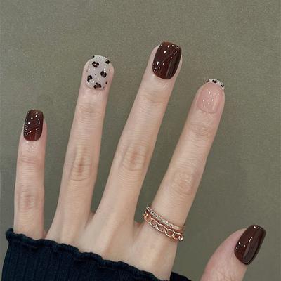 30 Pcs Wearing Nail Pads Cow Spotted Nail Pads Solid Color French Burgundy Fake Nails Simple Detachable Nail Pads