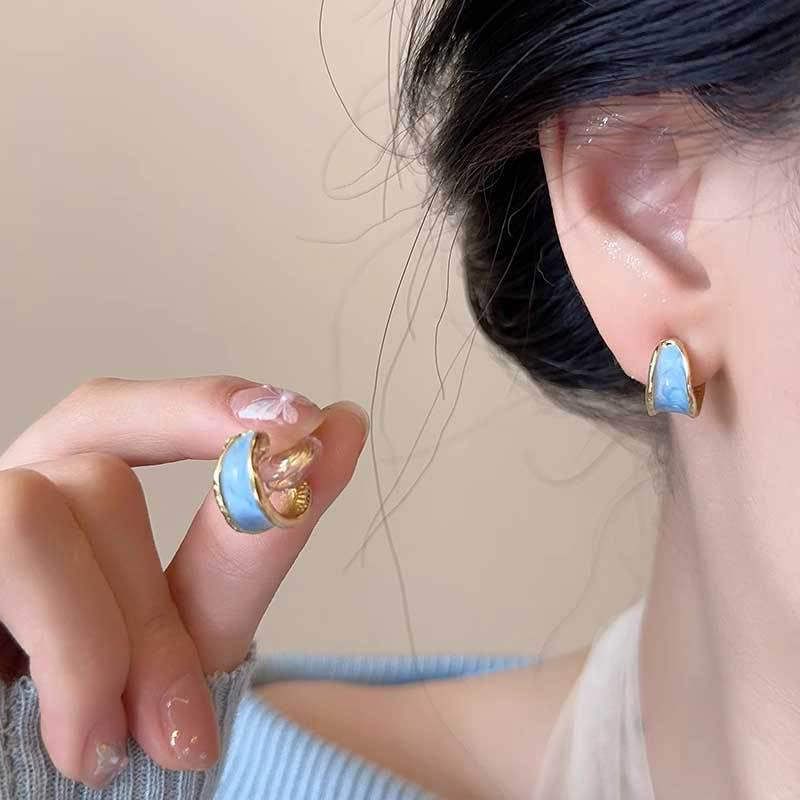 Koreanischer Stil Nicht-Piercing Ohrclip mit langem Quaste, Perlmutt Schmetterlings Design für Damen - High-End, Coole Mode.