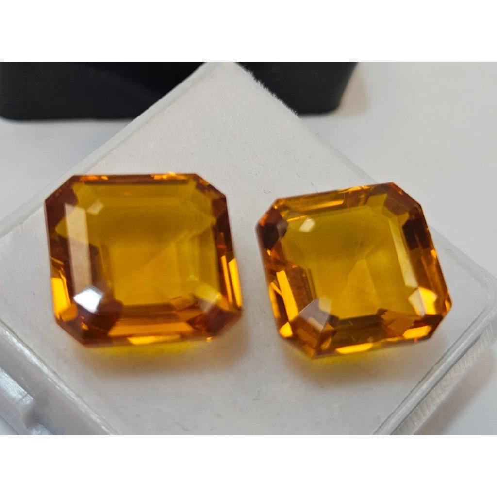 18-19 Karat Natürliche Gelbe & Orange Saphire Quadratisch Geschliffenes Paar Schöner Edelstein