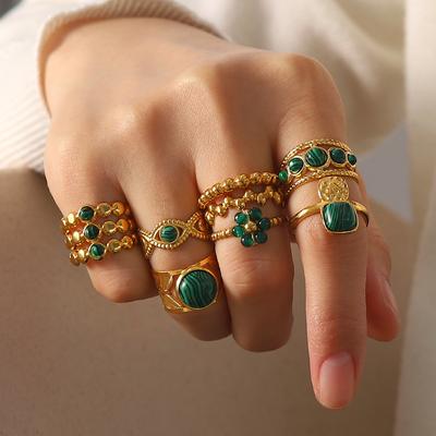 European and American Temperament 18K Gold Green Natural Stone Opening Ring Ins Cold Wind Retro Ring