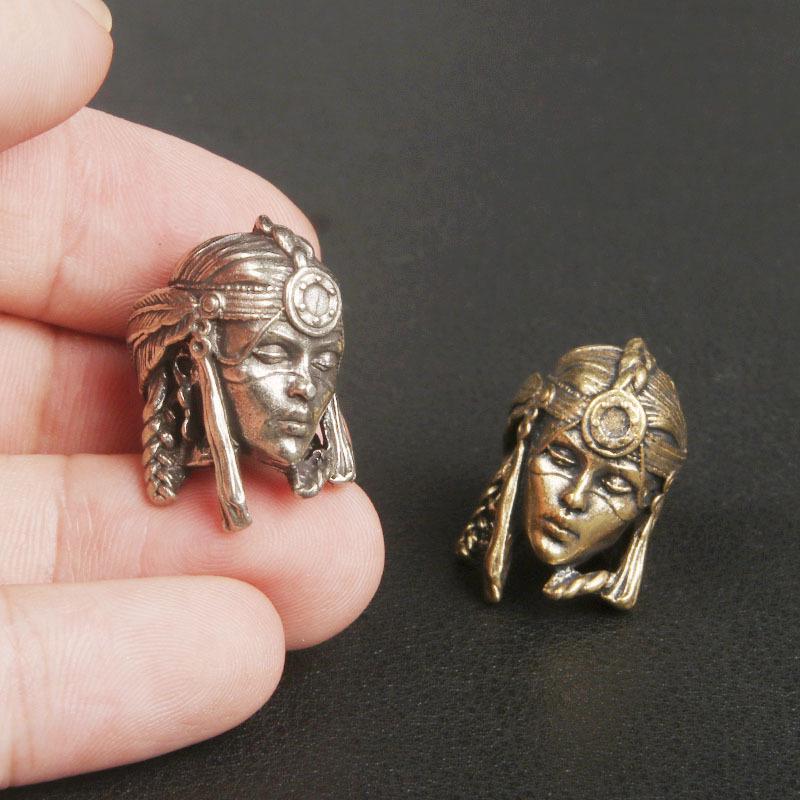 Messing Stammes Kriegerin Messer Anhänger: EDC Anhänger, Paracord Zubehör, Schlüsselanhänger DIY Abstandshalterperle