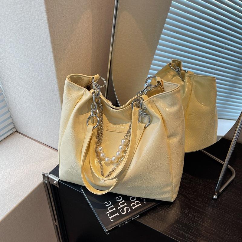 Large-capacity Bag Women's Summer Versatile New Simple Shoulder Bag Leisure Chain Commuter Tote Bag