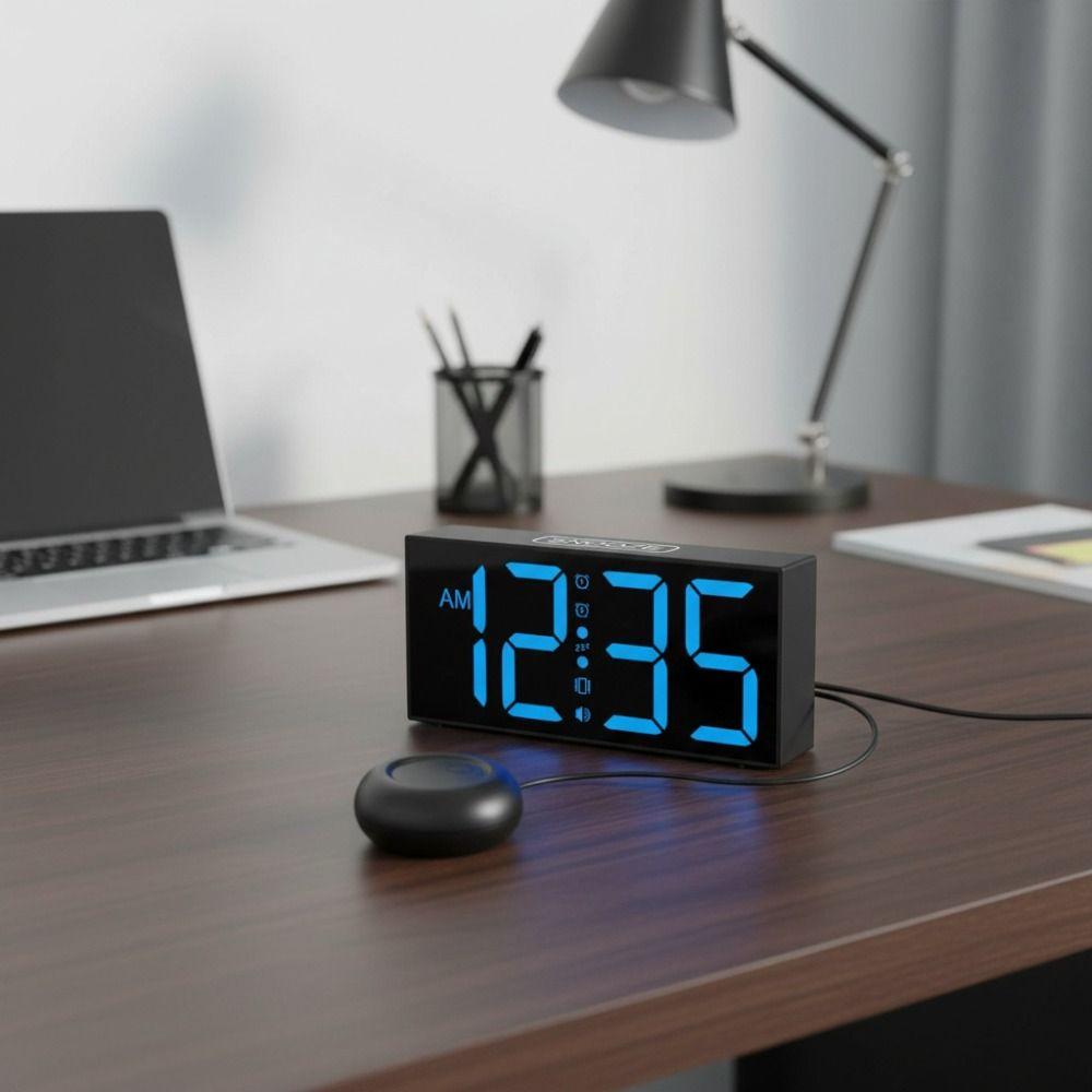 Super Loud Vibrating Electronic Alarm Clock Adjustable Brightness Table Clock Student