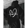Heartbeat Love Print Hoodie – Ein trendiges Must-Have für Streetwear-Enthusiasten mit Stil