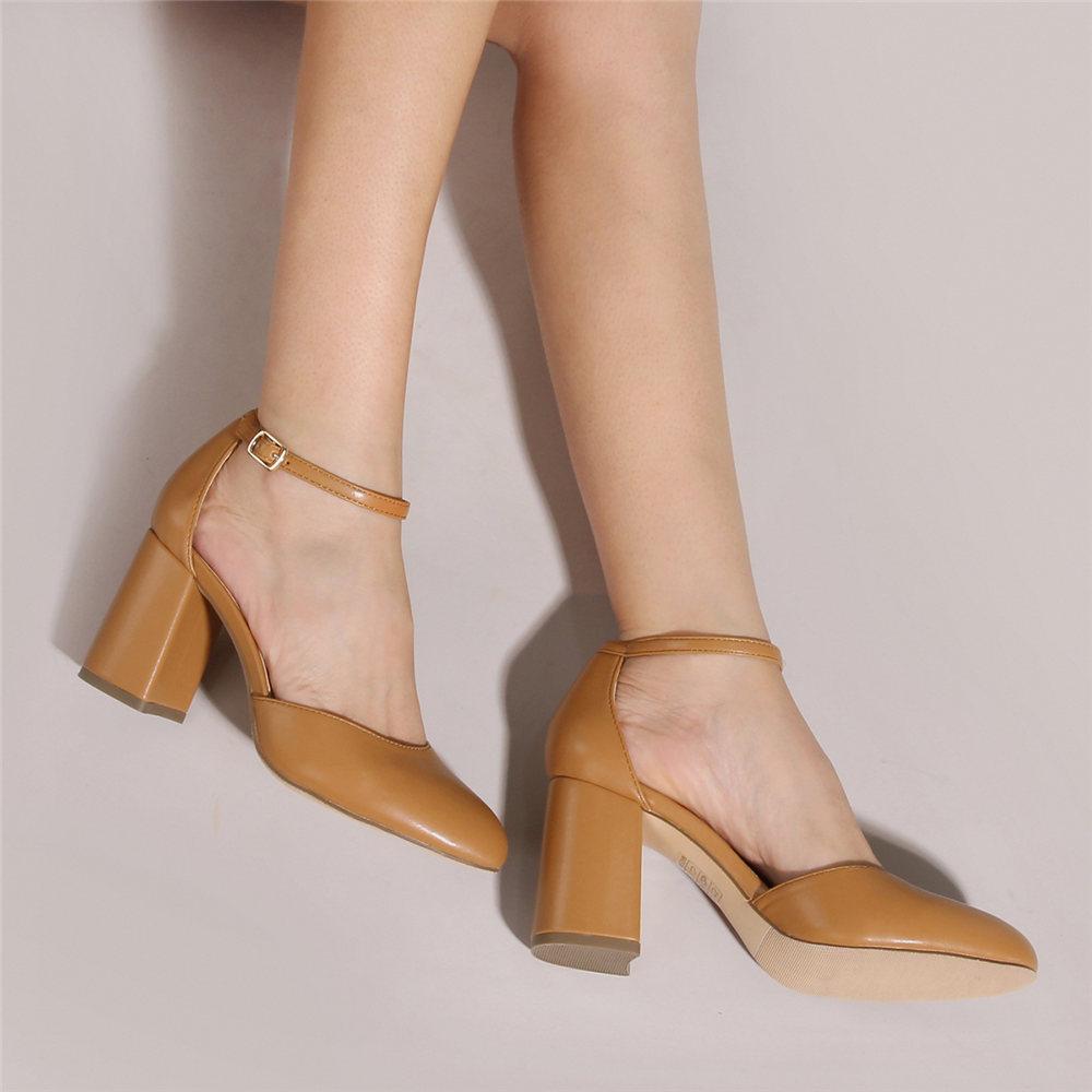 Classic Nude Elegant Trendy Office Lady Party Shoes Red Round Toe Women 'S Summer Sandals Square High Heeled