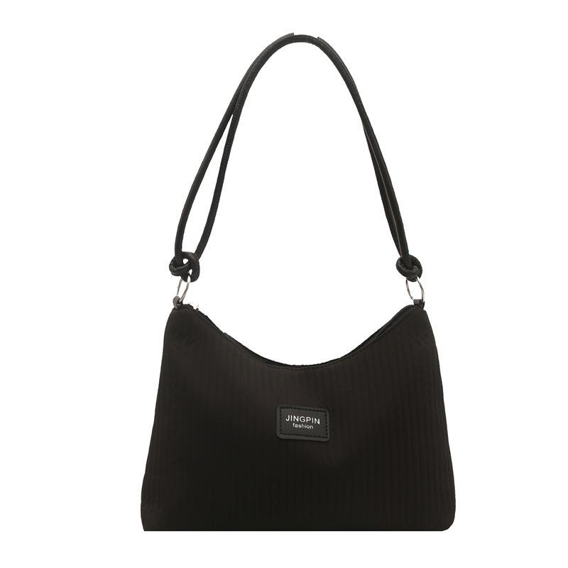 Large capacity portable underarm bucket bag women's 2025 new versatile simple shoulder messenger bag pleated tote bag