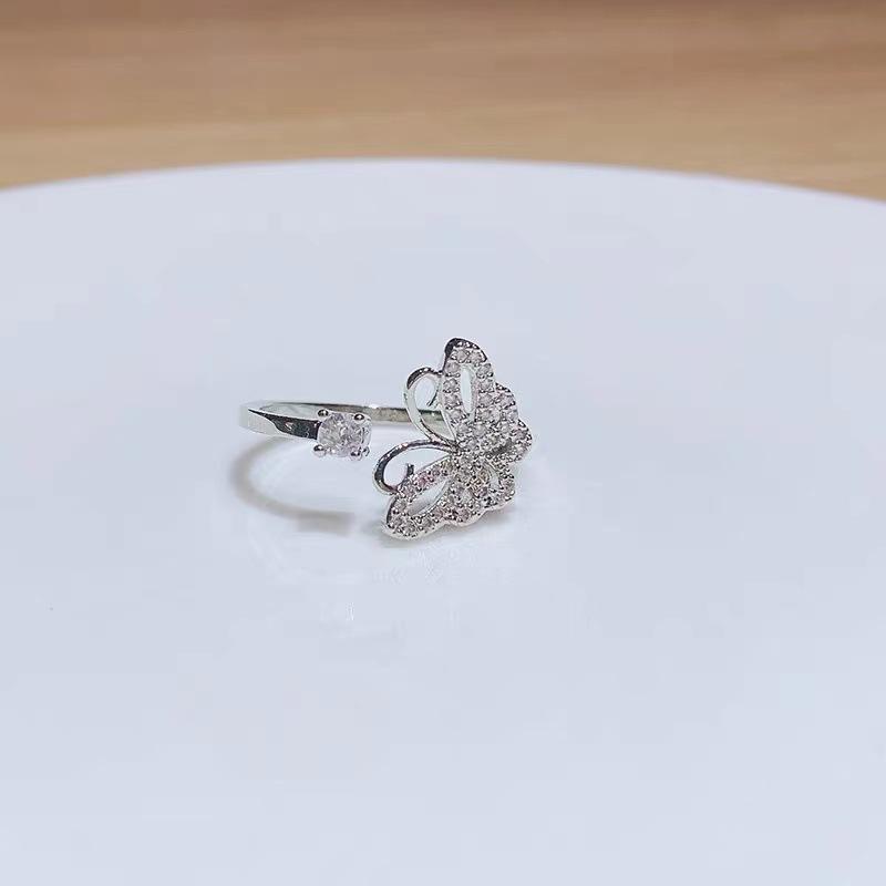 Trendy Women's Butterfly Ring: Adjustable Luxury Design with Cubic Zirconia