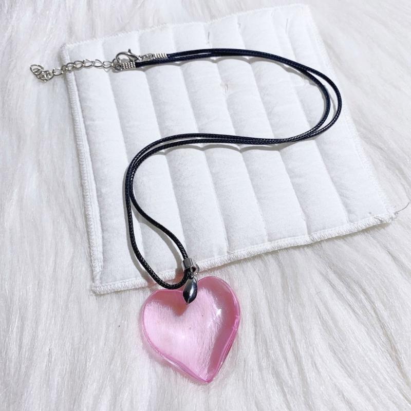 Minimalist Love Shape Pendant Necklace Feature Resin And Adjustable Leather Cord Fashion Neck Accessory