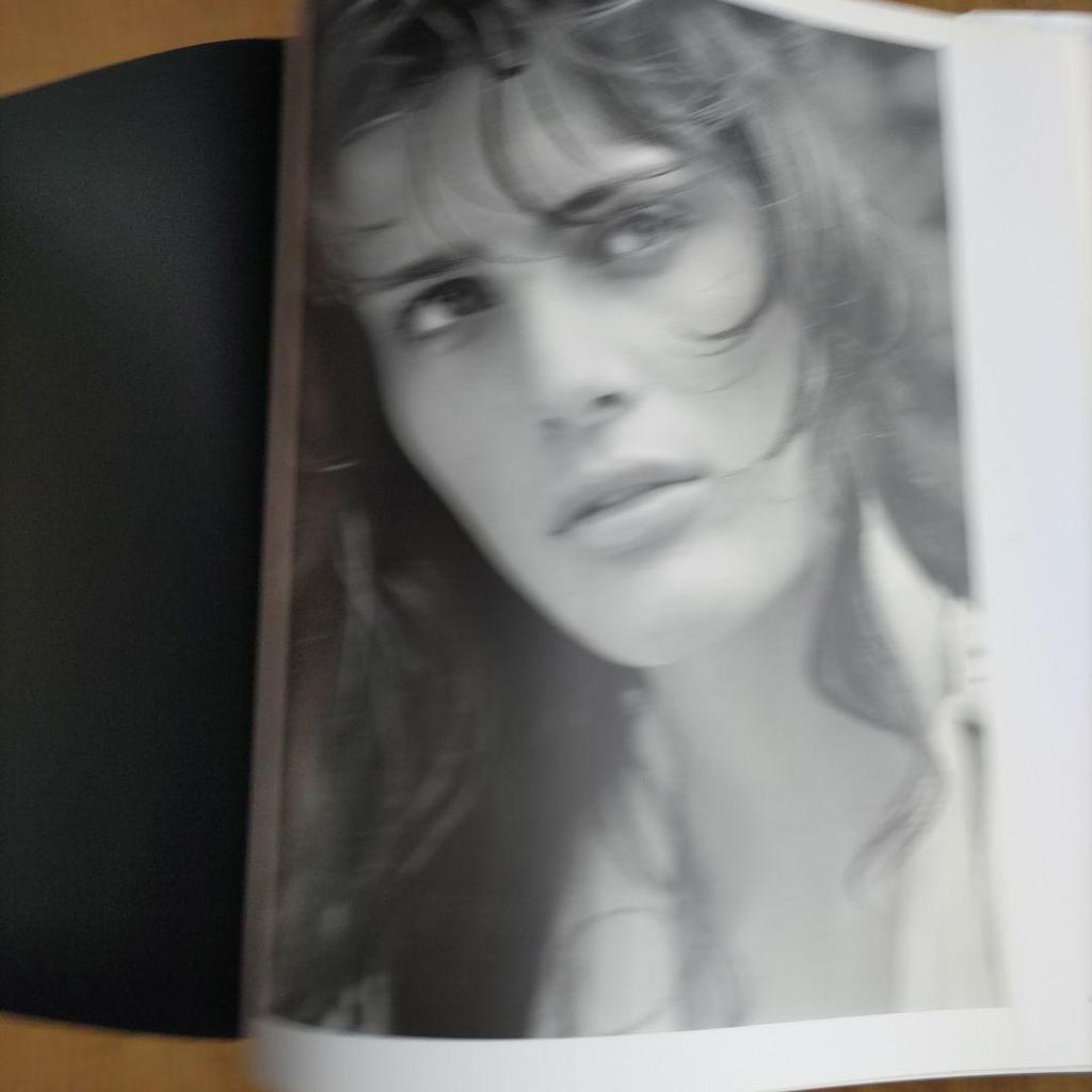 [POUŽITÉ] Kalendář Pirelli