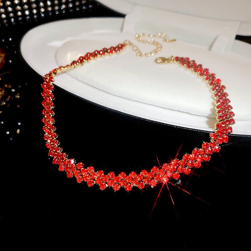 Elegant Diamond Choker Necklace - Japanese & Korean Inspired Fashion Accessory