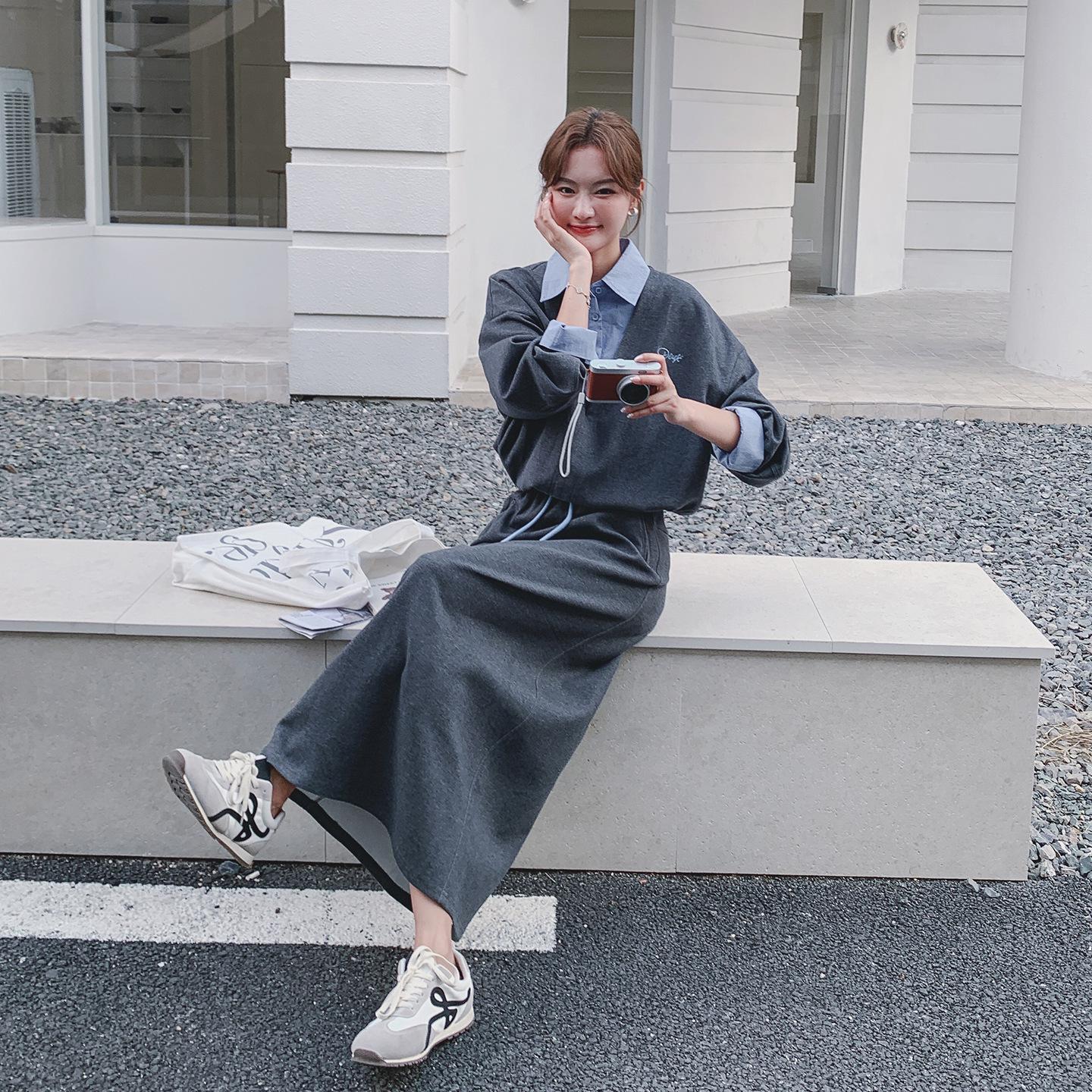 

Korean Style Gray Two-Piece Set: Faux Skirt Hoodie with Polo Collar for Women - Autumn 2025 Medium