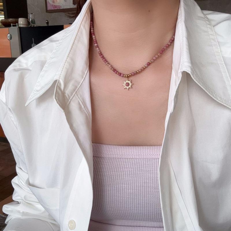 Natural Red Tourmaline Necklace, Small and Exclusive Collar Chain, Simple Titanium and Steel Sunflower Pendant Neck Chain Jewelry.