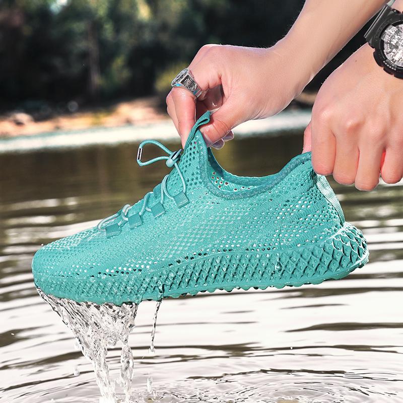 Net Men's Shoes 2025 New Summer Breathable Thin Hollow Soft Sole Light Water Shoes Casual Sports Shoes Fashion Shoes