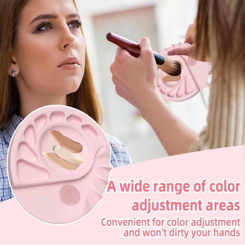 Portable Silicone Cosmetic Palette with Smooth Surfaces for Quick Cleanup and Travel Friendly Makeup Adjustments
