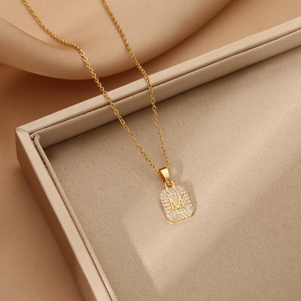 Hochwertige Damen Halskette aus Titanstahl mit vierblättrigem Kleeblatt - Nicht verblassend, vielseitige Schlüsselbeinkette