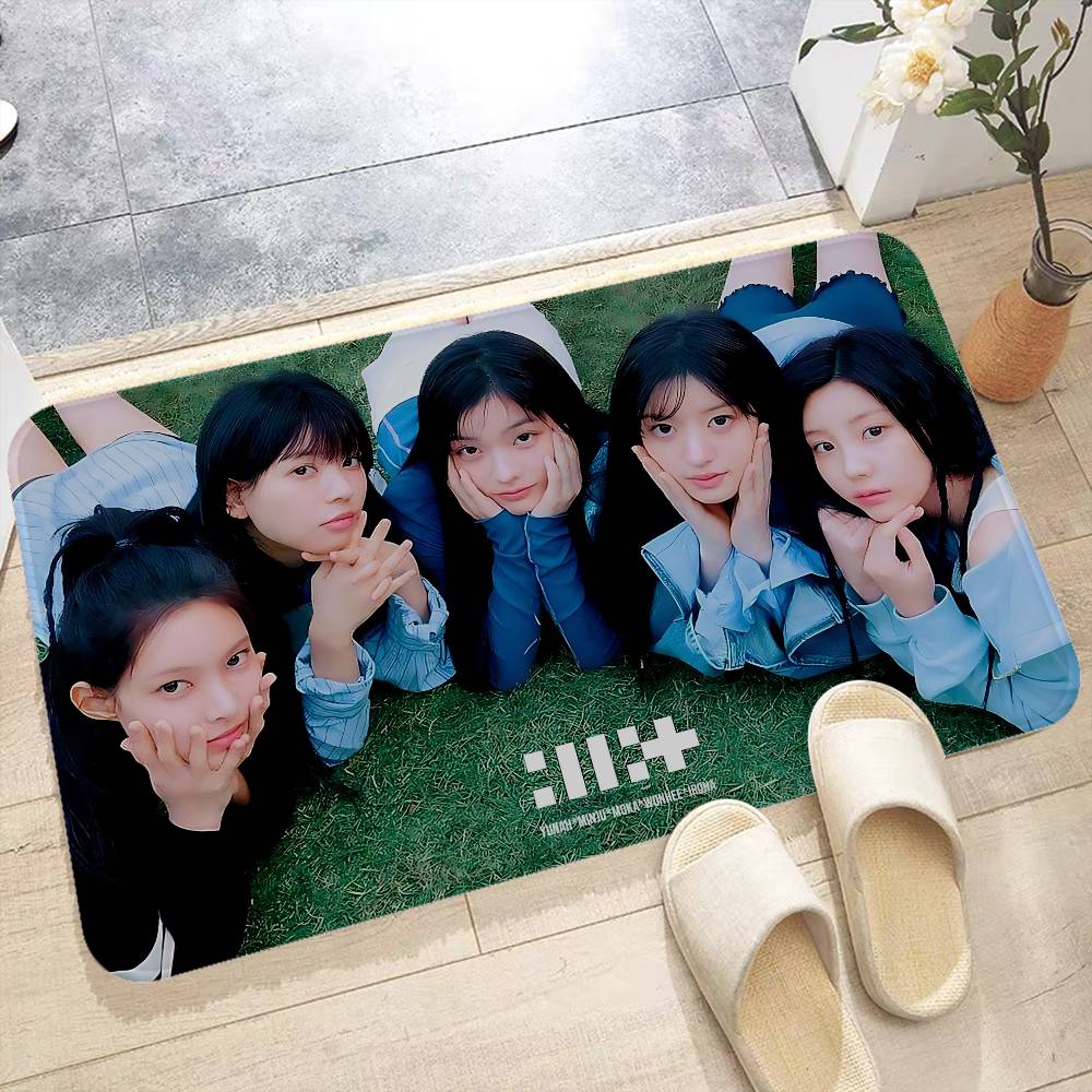 Kpop Group I-Illit Cute Girl Entrance Door Mat Nordic Style Home Doormat Bathroom-Toilet Mats Bedroom Hotel Decor Mat